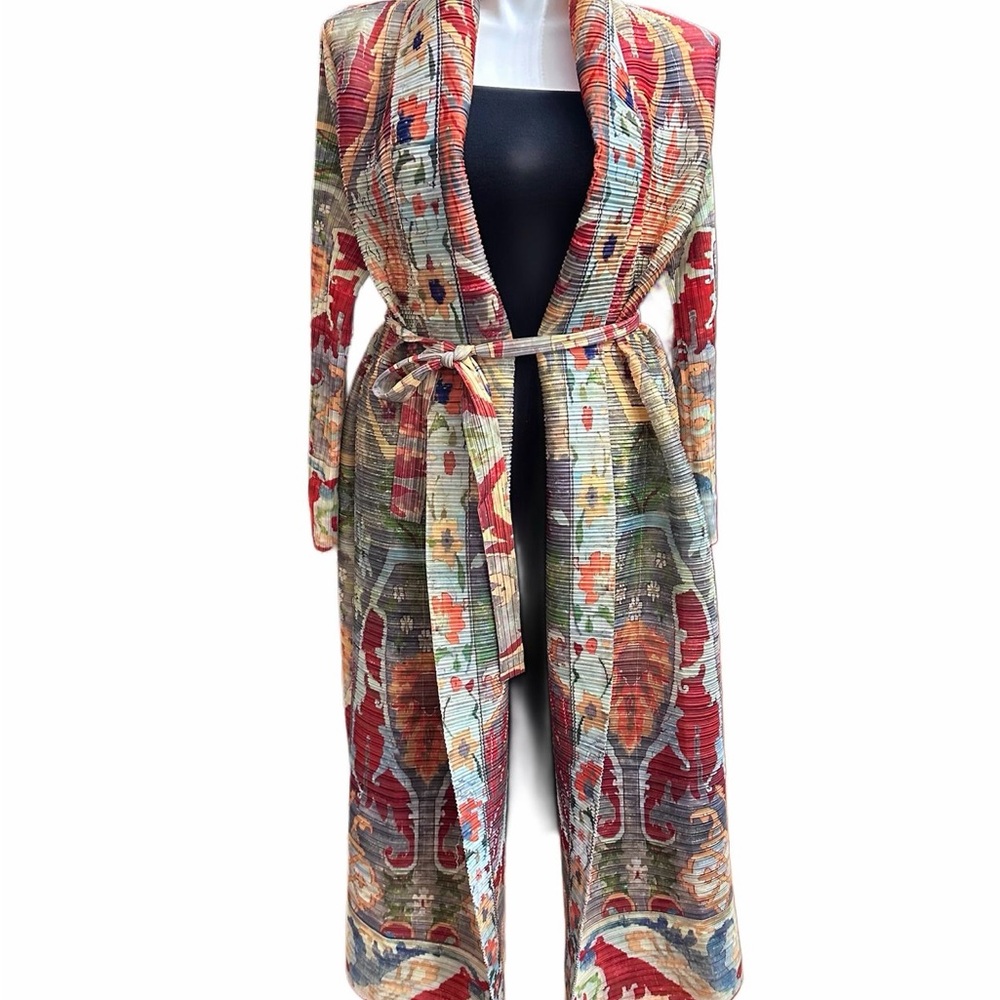 Colorful Pleated Open Abaya Long Cardigan with Belt - Picture 2 of 5